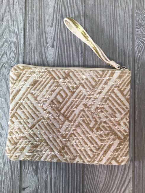 America & Beyond Wristlet Beaded Leaf
